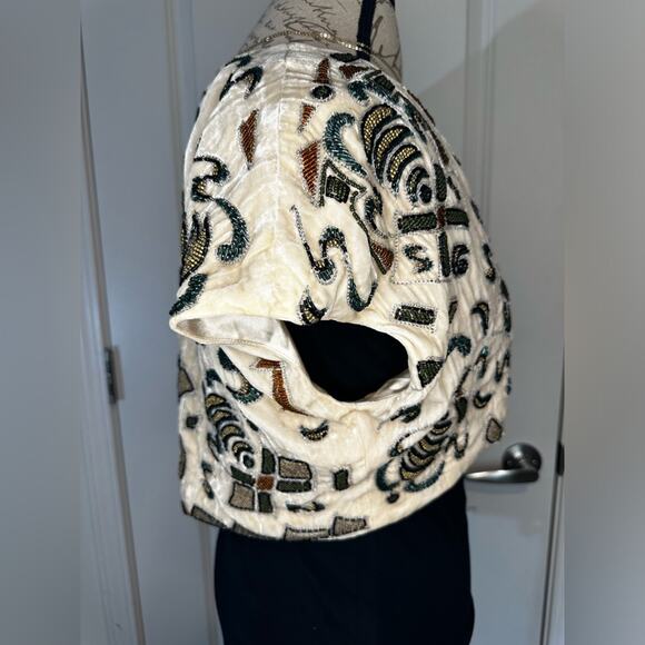 Laundry by Design Beaded Velvet Shaw Never worn SZ M Formal/costume/wedding - Picture 4 of 8